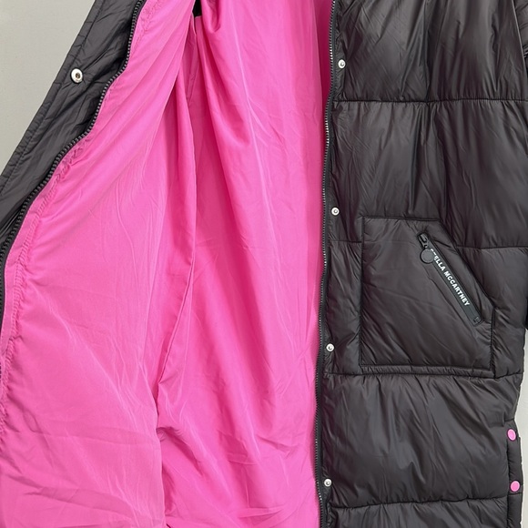 Stella Mccartney Black Down Jacket With
Multicolored Band On The Back - Picture 14 of 16